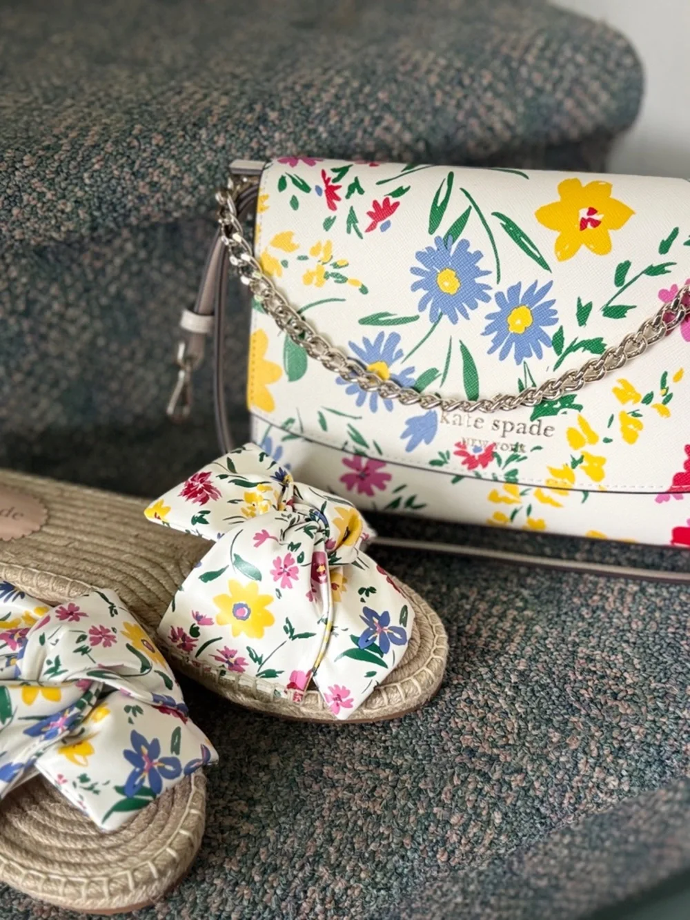 Kate Spade White Floral Crossbody & Matching Slide Sandals‎ 8.5